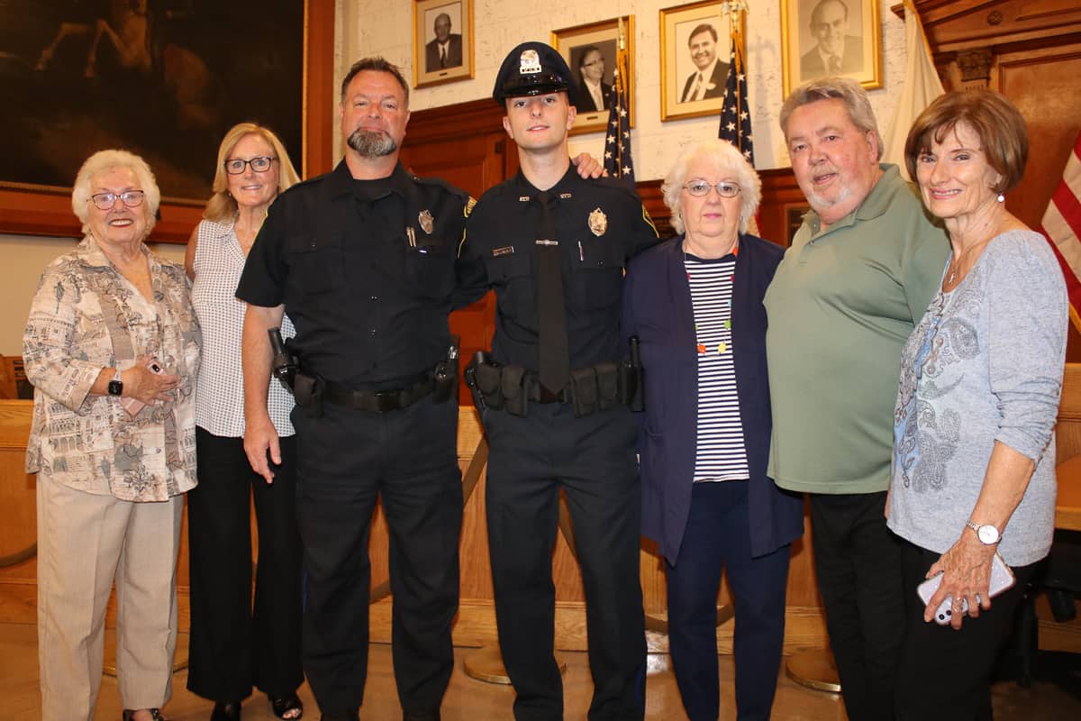 Three New Police Officers Sworn In During City Hall Ceremony Advocate News 0365