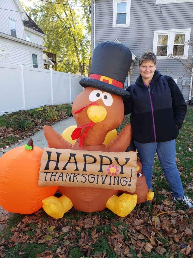 Happy Thanksgiving meal recipient Kelley Masters-2