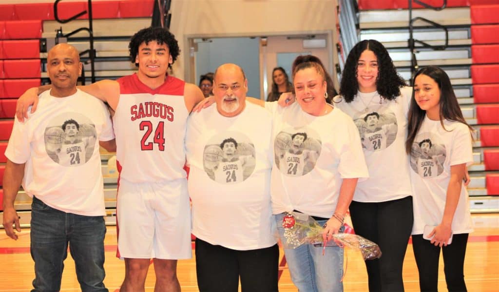 Isaiah Garcia and family-2