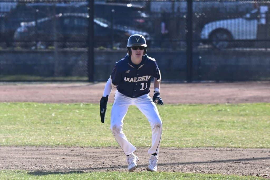 040323ESHmalden_everettbsball001-2