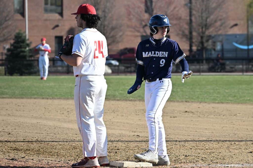 040323ESHmalden_everettbsball002-2