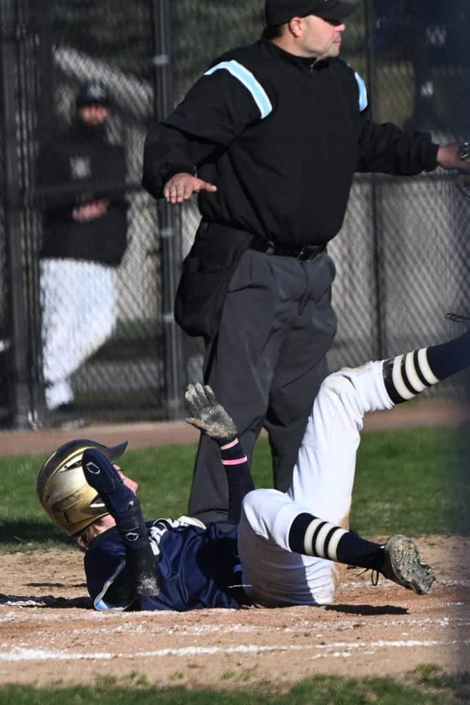 040323ESHmalden_everettbsball007-2
