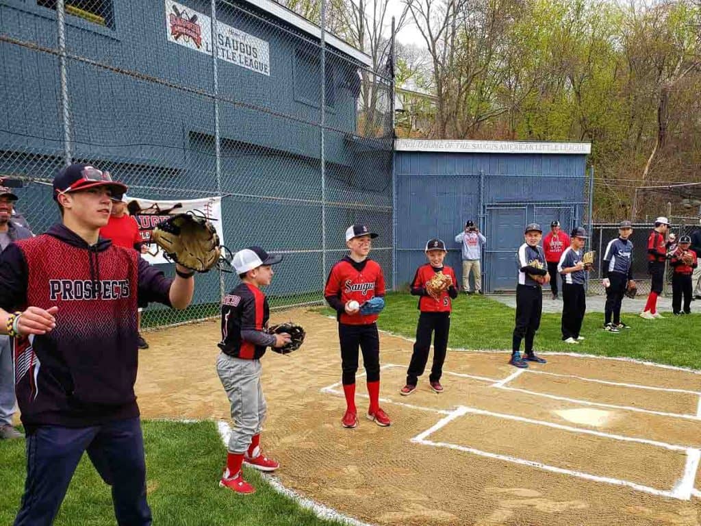 These nine Saugus Little Leaguers-2