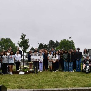 Mayor Carlo DeMaria recently joined alongside students in grade 5, teachers, faculty, and elected officials, as well as the family of Stephen Patenaude, at the Lafayette School to dedicate a newly planted tree in honor of Mr. Patenaude.