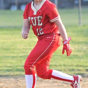 Everett HS Softball vs Lynn English