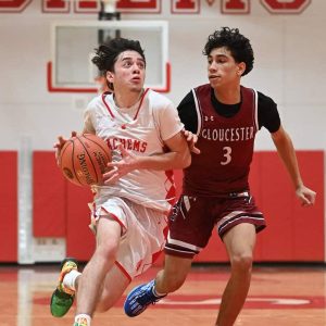 Ryan Shea heads to the Gloucester net in last year’s action.