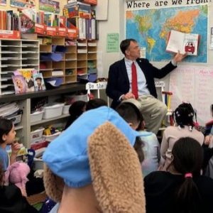 State Representative Jeff Turco reading to Mrs. Knox's third grade class.