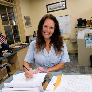 PLANNING A POLITICAL COMEBACK: Former Saugus Selectman Jennifer E. D’Eon pulled nomination papers at the Town Clerk’s Office this week as she took the initial step in her quest to return to the five-member board where she served four years and eight months before her election defeat in 2019. (Courtesy photo to The Saugus Advocate)