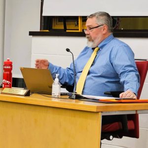 DON’T CUT THE CURRICULUM: Saugus Public Schools Superintendent Michael C. Hashem urged the School Committee members not to “abandon” the School Department curriculum as a way to balance the budget. (Saugus Advocate photo by Mark E. Vogler)