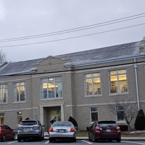 FUN FOR GROWNUPS: The Saugus Public Library will offer Adult Craft Night this Tuesday (Feb. 6) from 6 to 7 p.m. in the Brooks Room. (Saugus Advocate Photo by Mark E. Vogler)