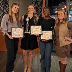 Julia Kerans, Lucia Antonucci, Abby Ssewankambo and Head Coach Katie Morales