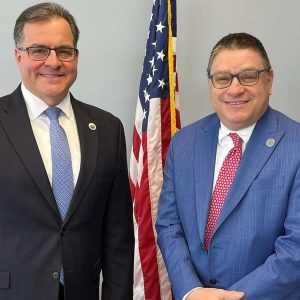 Mayor Robert J. Van Campen (left) recently met with Massachusetts Inspector General Jeffrey S. Shapiro at City Hall. They had productive conversations around best practices, strengthening government transparency and ensuring financial decisions serve Everett residents responsibly. Mayor Van Campen is looking forward to working collaboratively and thanks the Inspector General for visiting. (Courtesy of Mayor’s Office)