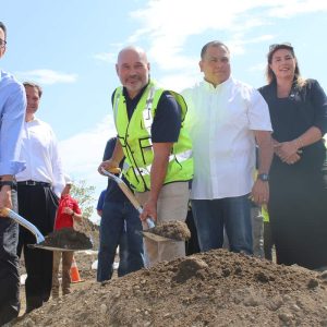 Mayor Breaks Ground-2