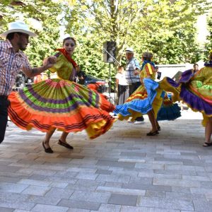 Colorful dancers