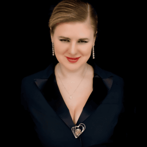 Brazilian soprano Mariana Suzini