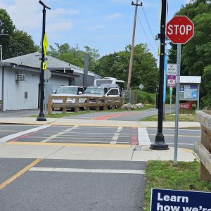 Rail trail crosswalk at Central Street (Saugus Advocate photo by Mark E. Vogler)