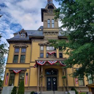 Saugus town hall