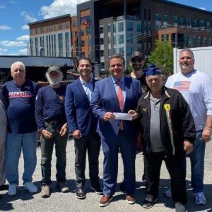 At the Carmen A. Schiavo Club’s annual Memorial Day event, Mayor Carlo DeMaria accepted a $1,000 donation from the Club for the City of Everett’s Veterans Affairs Gift Fund.