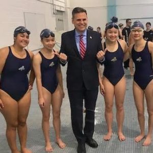 mayor and swimmers